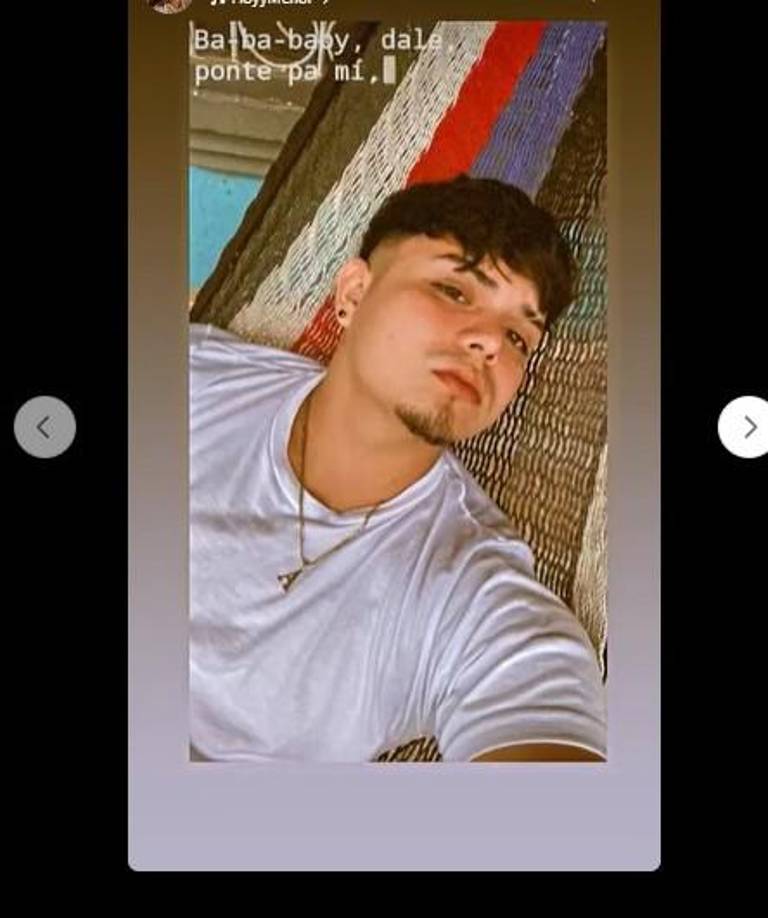 “Calles tan oscuras, y estos camiones se estacionan sin ninguna luz o alguna señal de advertencia que están mal estacionados. El accidente donde murió el futbolista ese camión estaba estacionado en plena calle sin ninguna luz. Por supuesto, él también venía a exceso de velocidad y no se lo espero. Realmente tienen que hacer algo porque todos los días mueren jóvenes en motocicleta”, analizó otro vecino.