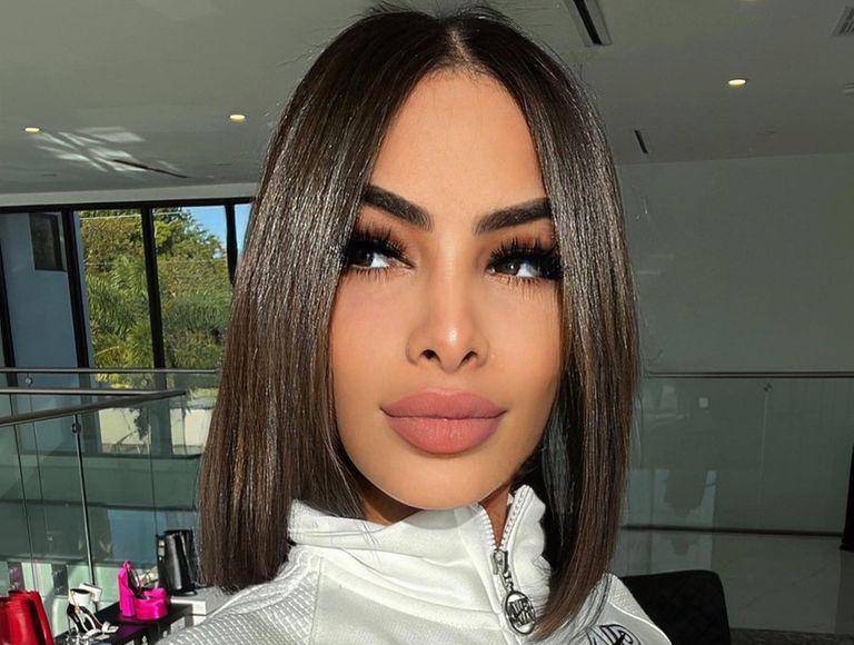 La cantante es toda una figura sexual y controversial, pese a ser muy joven, ha tenido una gran trayectoria con distintos hombres y ella lo ha contado abiertamente. Aunque desde que se convirtió en madre ha dicho que quiere ser una mejor persona para su hija. 