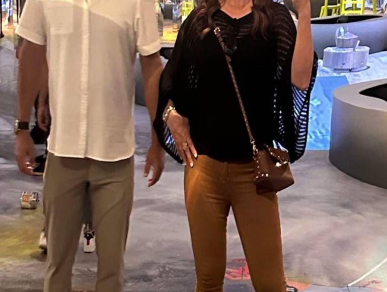 María Celeste Arrarás añadió a su publicacón: “Es increíble como una persona tan positiva y llena de vida, una persona que nos dio tanto...se haya ido de un momento para otro. Es difícil de asimilar. Este es, sin duda, mi post más doloroso. ¡Ya lo extrañamos!”