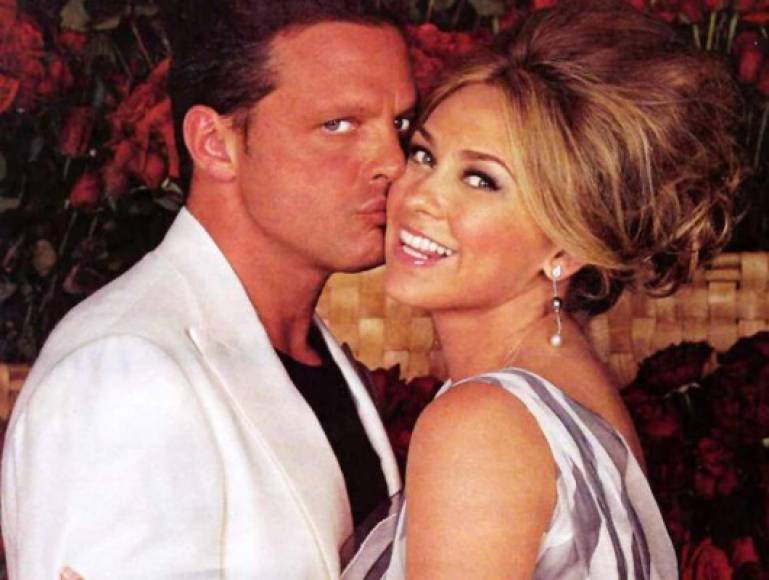 Pese a que su amor con Luis Miguel terminara hace más de una década, Aracely sigue siendo vinculando al cantante debido a los dos hijos que tienen en común, Miguel y Daniel.<br/><br/>La actriz y el 'Sol' iniciaron su romance en 2005 y en enero de 2007 recibieron a su primer hijo. En diciembre de 2008 nació el segundo hijo de la pareja.<br/>