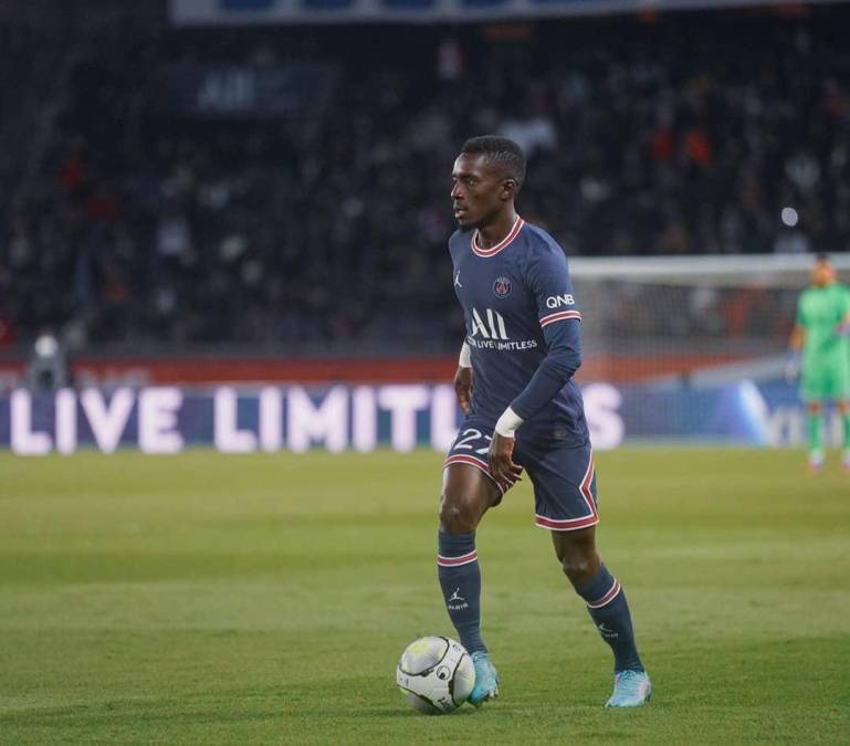 Idrissa Gana Gueye: El centrocampista senegalés estaría saliendo del PSG.