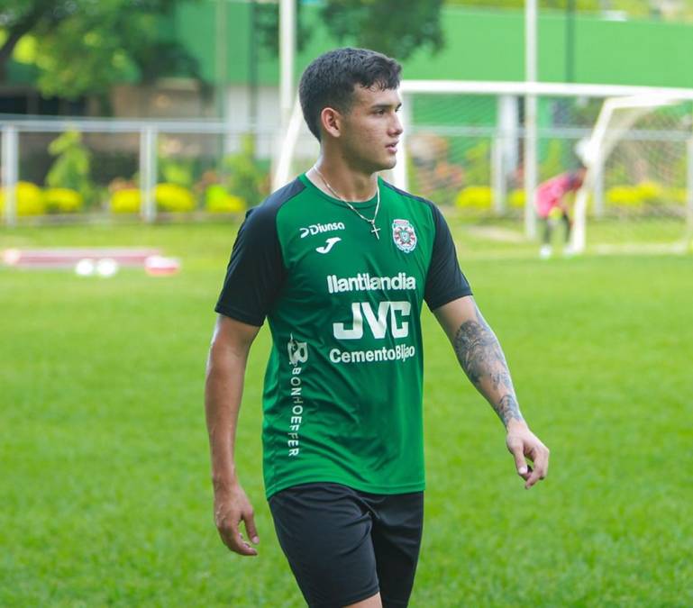 André Orellana - El defensa de 21 años es un fijo en la zona baja del Marathón. Fue titular en la ida en el Nacional.