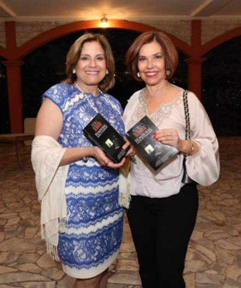 Karin Clamer y Carin Reichman.