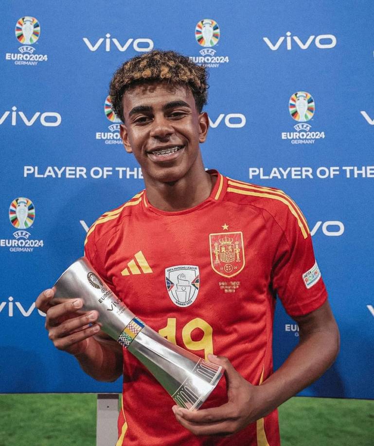Las condiciones que tiene este jugador, sumadas a su juventud, dan para pensar que tiene cualidades para ser uno de los mejores futbolistas del planeta y en España se ilusionan cada vez más.