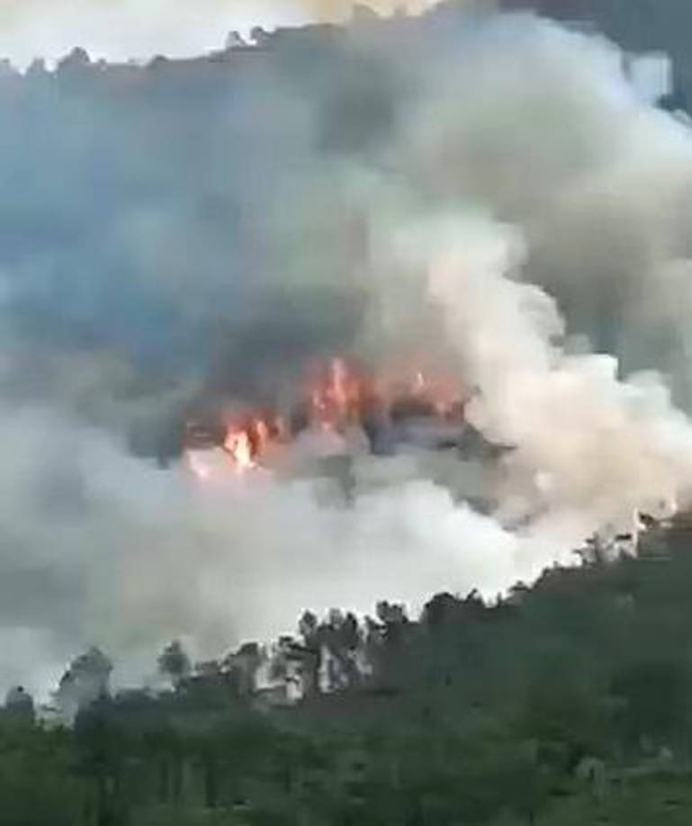 “En este momento, se confirma que el vuelo se ha estrellado”, dijo la CAAC, y agregó que había activado su respuesta de emergencia y que había enviado un equipo de rescate al lugar.