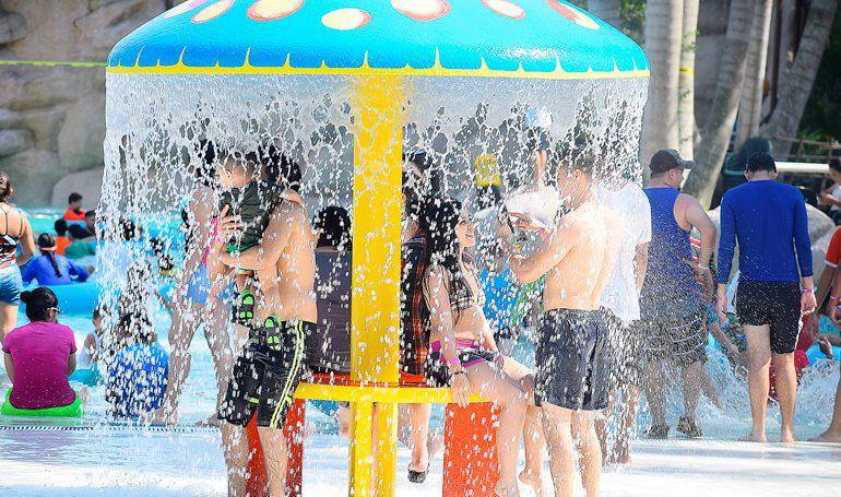 Zizima significa “refrescarse”. El nombre proviene de África, de la lengua Suahjili. Además, representa una pequeña jungla.