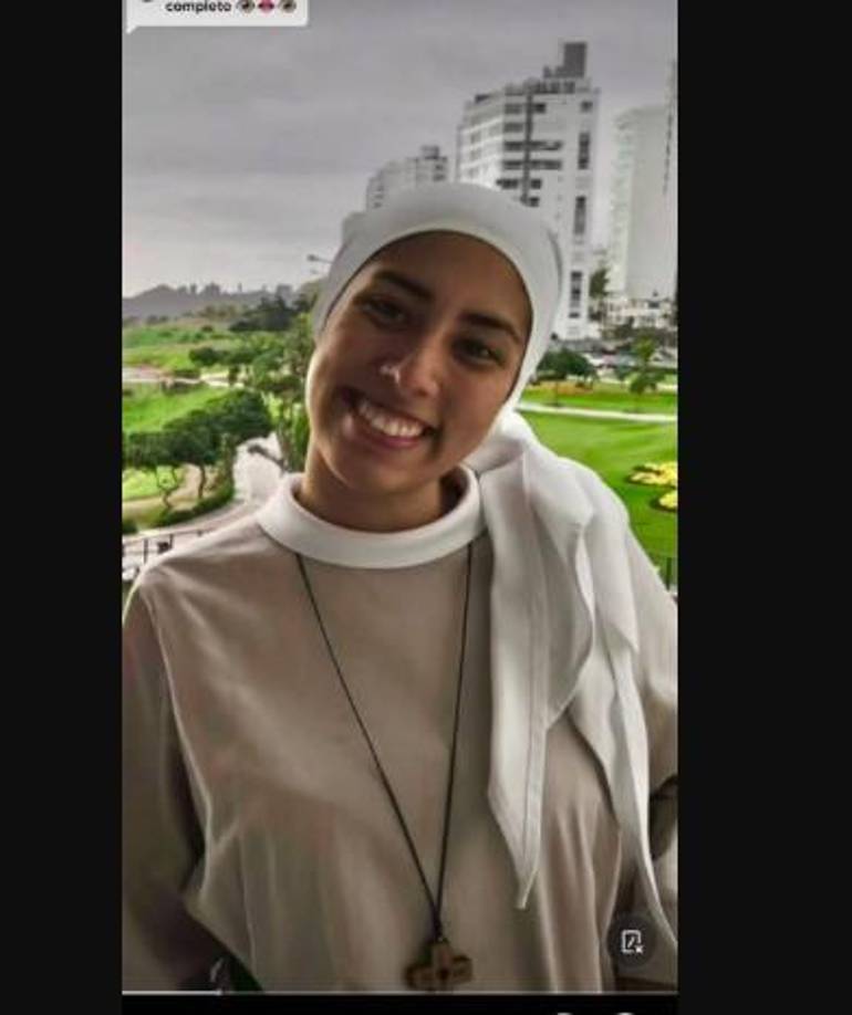 La primera en dar un paso al costado en su forma de vida fue Massiel Pereyra.