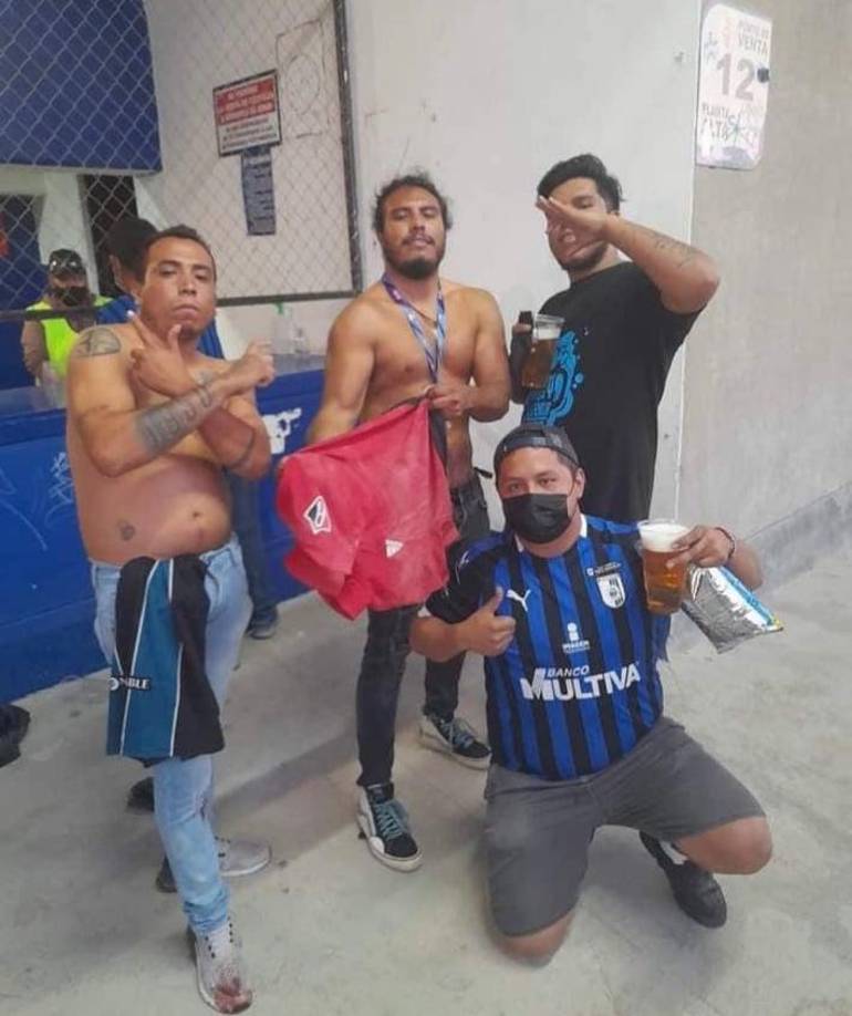 De esta imagen, dos jóvenes son los arrestados y están prófugo otros dos.