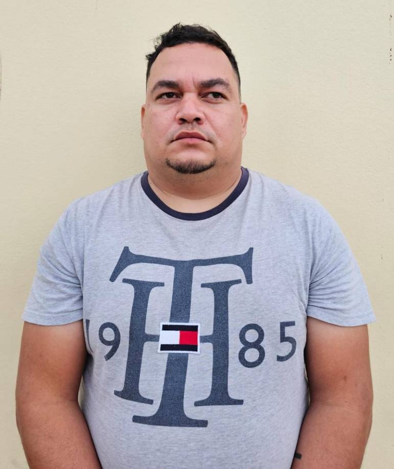 También les decomisaron un millón 797 mil 500 lempiras. Los familiares de Mario Velásquez no pagaron el rescate.