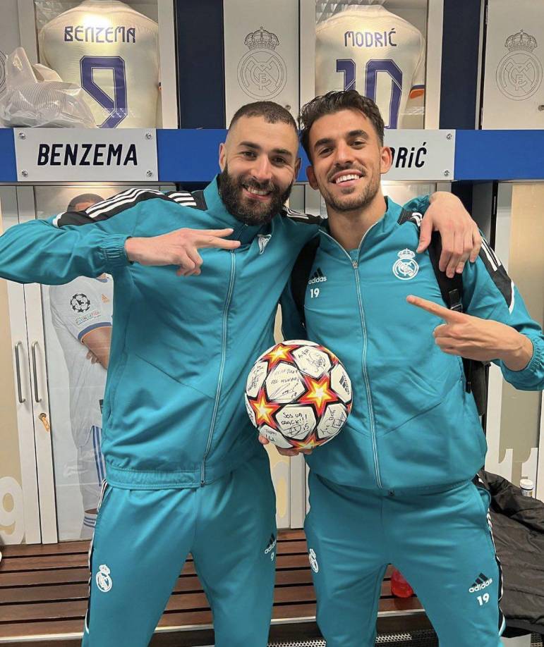 “Gracias hermano por ayudarme siempre. Se te echará mucho de menos. Mejor jugador con el que jugué nunca. Mis respetos. Balón de Oro”, publicó.