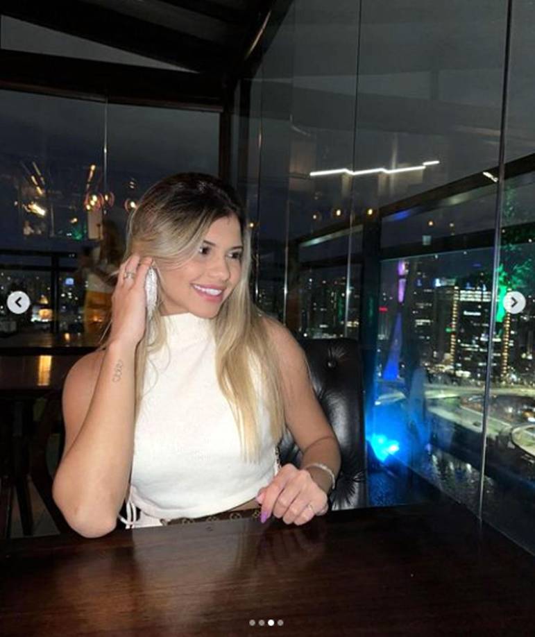 Además, la joven dijo que el atacante brasileño le rasgó la blusa que llevaba y tiró a la basura su maquillaje y el bolso.