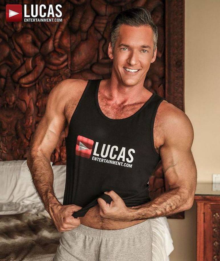  “Una persona es contagiosa cuando tiene lesiones activas en cualquier parte de su cuerpo. Alguien puede contagiarse con solo tocar esa lesión accidentalmente, o por el sudor o la saliva, razón por la cual los bares y las fiestas llenas de gente son puntos alarmantes para la infección”.