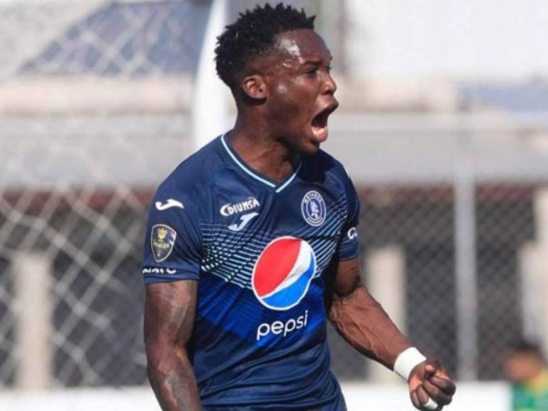 Motagua se encuentra gestionando el fichaje del delantero Rubilio Castillo, pero para ello deben arreglar la multa de 180 mil dólares que mantiene al jugador suspendido del fútbol.