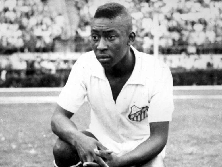 Pelé se convirtió en figura indiscutible de un Santos que marcó una época.