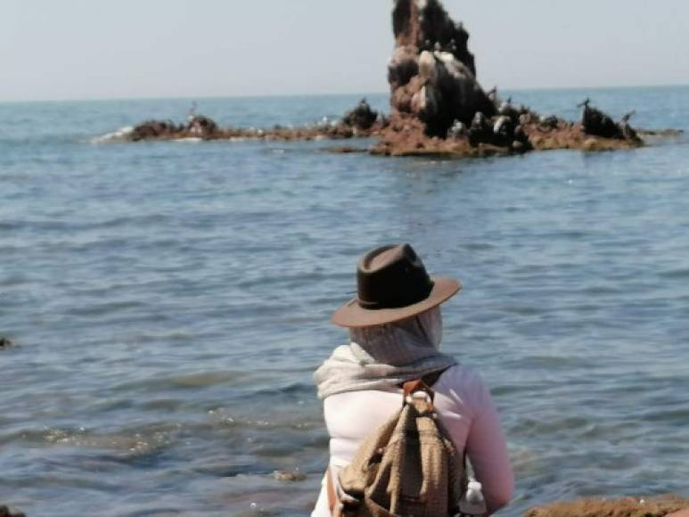 La joven buscó en cerros y terrenos baldíos alguna pista para encontrar a su esposo. Pero las amenazas en su contra no tardaron en llegar.