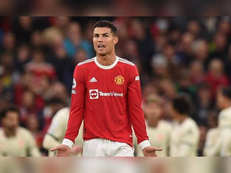 La frustración en Cristiano Ronaldo durante todo el partido fue evidente al ver como Liverpool le pasó por encima de principio a fin.