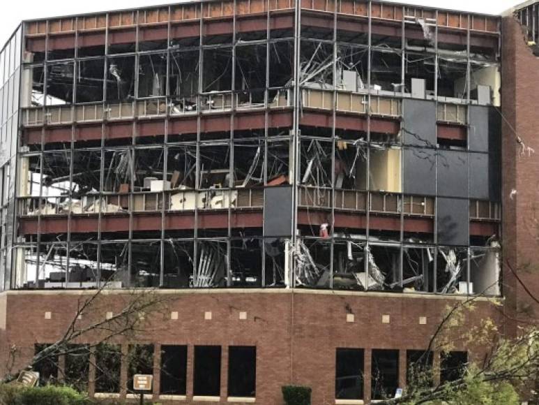 El banco de Florida en Panama City quedó completamente destruido por los fuertes vientos del ciclón Michael.