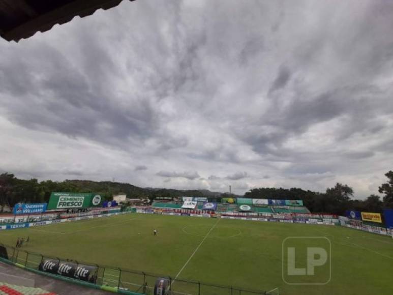 Así lució el estadio Yankel Rosenthal antes del inicio del partido entre Marathón y Honduras Progreso.