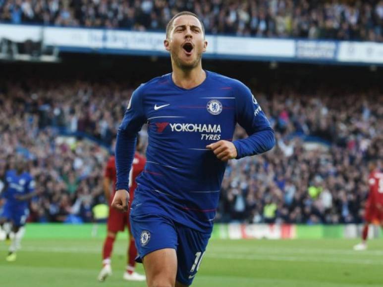 Según Sky Sports, Eden Hazard ha rechazado dos ofertas del Chelsea para renovar el contrato que termina en junio de 2020 y el mediocampista belga está a la espera al Real Madrid.