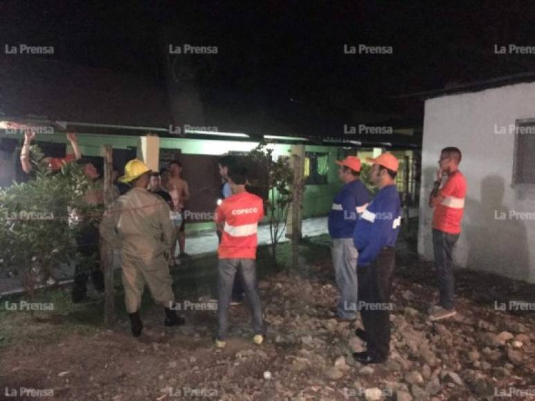 'La parte de abajo ya se está evacuando, gracias a Dios se está haciendo lo correcto', dijo un bombero hondureño, que no se identificó.<br/>