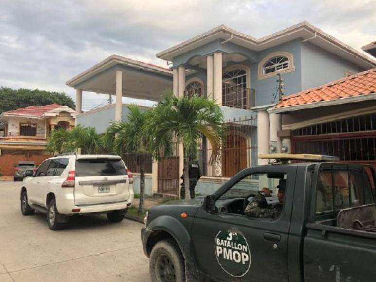 Según el Ministerio Público, estos cobros ilegales se intensificaron cuando el comisionado investigado y acusado fue nombrado como Jefe Departamental de la Policía en Choluteca y de acuerdo a la investigación los pagos se realizaban en efectivo y provenían del dinero que manejaban los ganaderos, mismo que se entregaba en los diferentes puntos de control, entre ellos: Pavana, El Triunfo, Namasigüe y en algunas ocasiones en las Instalaciones de la Asociación de Ganaderos de Choluteca (AGACH).<br/>