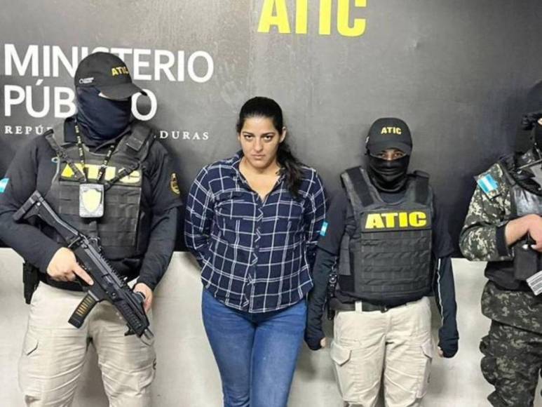 Diana Gissela Zelaya Banegas, la abogada capturada el lunes en relación con el caso del ingreso de 445 mil lempiras a la cárcel de La Tolva, mantenía, según autoridades de la Policía Militar, una relación amorosa con un recluso.