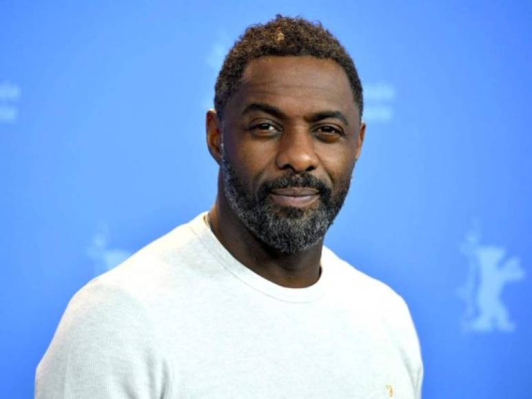 Otro que se quedó encerrado es el actor Idris Elba también dio a conocer que padecía la enfermedad. 'Me siento bien, no tengo síntomas hasta ahora, pero he estado aislado', escribió en su cuenta de Twitter.