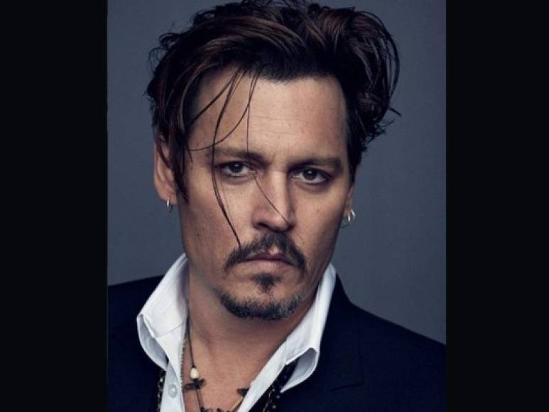 Sin embargo, Johnny Depp se defendió diciendo.<br/><br/>'Ellos dicen: ‘Pareces un indigente, pero hueles realmente bien’. Mal.... sea, huelo realmente bien”.