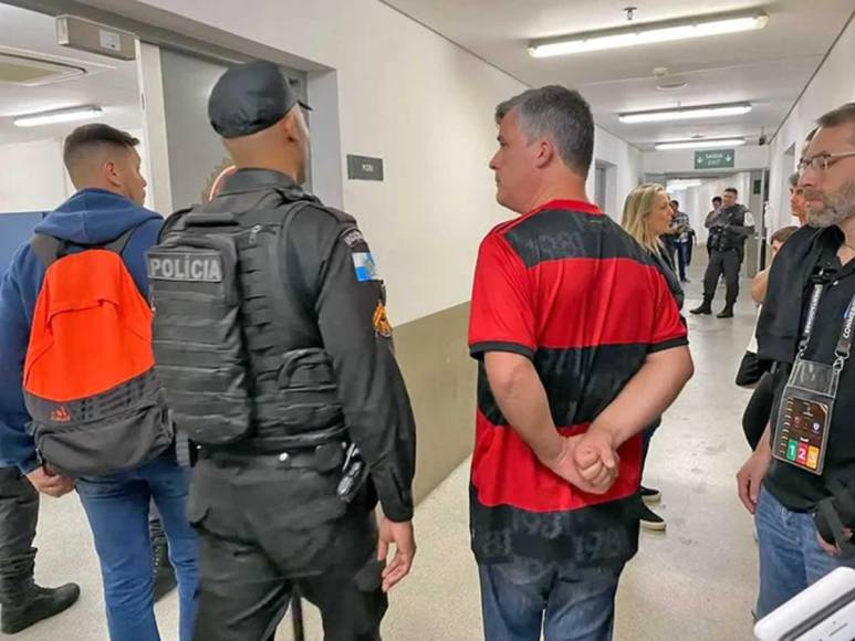 Según informaron los medios brasileños, tan pronto como sucedió el episodio, el equipo de ESPN que acompañaba a Jéssica Dias logró dar aviso a la Policía del Maracaná para detener al aficionado.