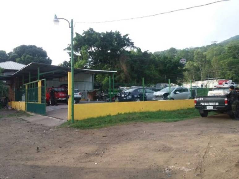 Un autolote asegurado por la 'Operación Avalancha II', la cual busca incautar 1,559 propiedades a miembros de la Mara Salvatrucha (MS).