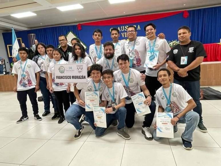 El premio a la mejor delegación con mejores resultados, se lo llevó los estudiantes del departamento de Francisco Morazán.