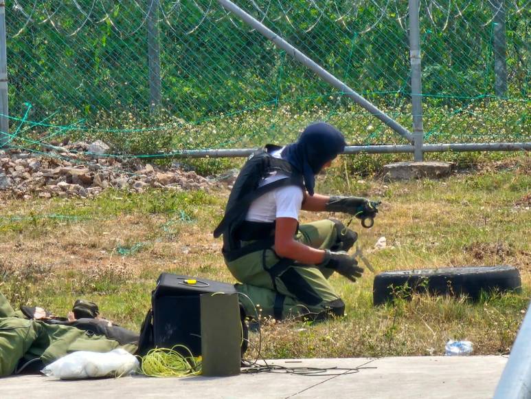 Una granada de fragmentación, dos armas de fuego, teléfonos celulares, antenas de internet decomisaron en la cárcel El Pozo en Ilama, Santa Bárbara. 