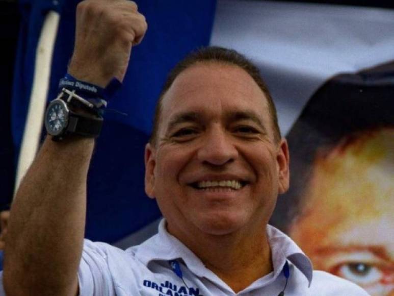 Miguel Edgardo Martínez<br/><br/>Actual diputado nacionalista del Congreso Nacional por el departamento de Comayagua. El 17 de junio de 2013 se le entregó un cheque por 501,000 lempiras de parte de la Fundación Dibattista.