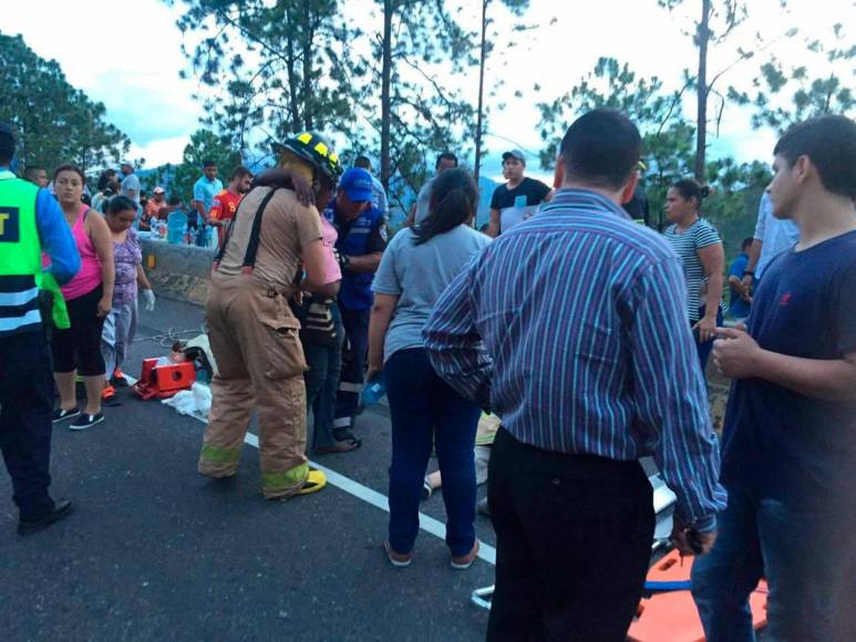 Aunque en la Cuesta de la Virgen el límite de velocidad es entre 30 y 50 kilómetros, se le recomiendo a las personas ir con mucha precaución ya que en el sector es muy común encontrarse con neblina, que es otro de los factores que evitan un mejor visibilidad al conducir. 