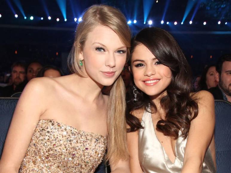 Selena Gómez mencionó que su “única amiga en la industria” es la cantante <b>Taylor Swift. </b>
