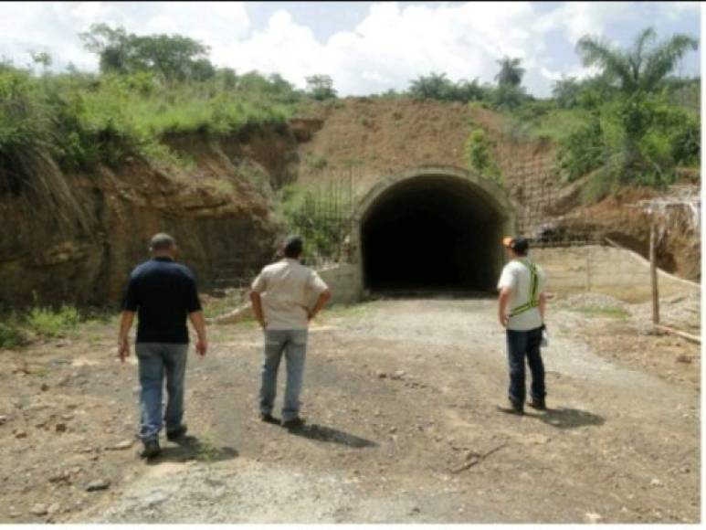 El régimen chavista ha ordenado la construcción de un complejo subterráneo de túneles en Caracas, para que Maduro y sus altos mandos puedan ocultarse y atrincherarse, revelaron medios locales.