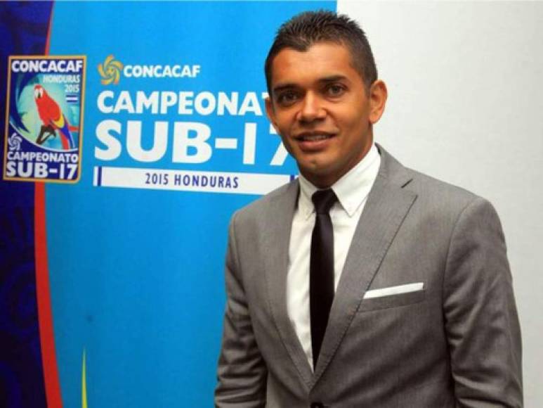 Amado Guevara: El ex jugador y asistente técnico de Jorge Luis Pinto en la Selección de Honduras suena para llegar a entrenar a Estados Unidos. Rumores indican que tiene una propuesta para hacerse cargo de las reservas del New York Red Bull. A eso se le agrega que son varios los futbolistas que lo apoyan si llega a ser nombrado como DT de Honduras, jugadores como Boniek García, Andy Najar, Alexander López, 'Muma' Bernárdez lo aprueban.