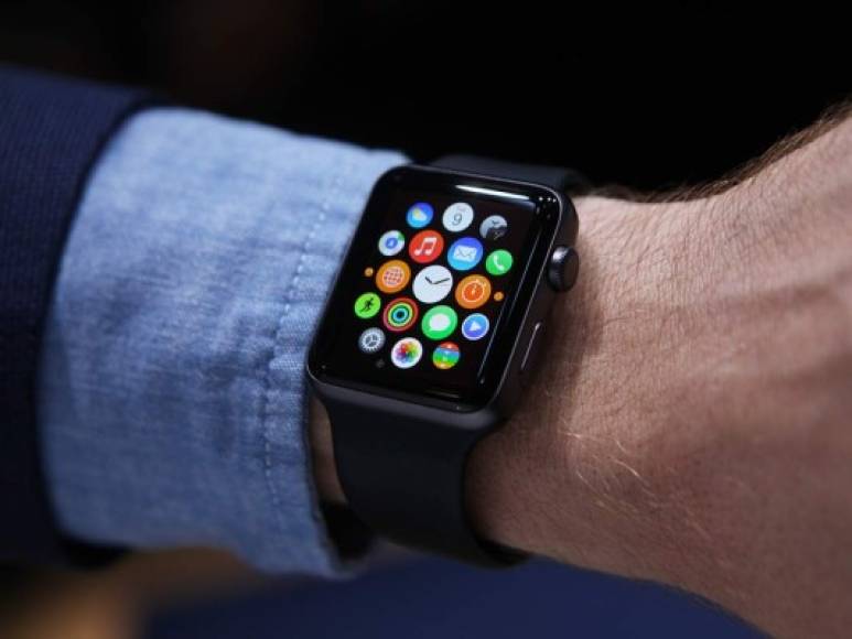 Una de las últimas tendencias tecnológicas, los dispositivos 'ponibles' (wearables) van ganando cada vez más popularidad y Apple se sumó a la tendencia con productos como el Apple Watch.