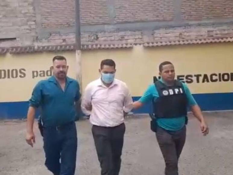 Según la investigación, el hombre habría citado a su alumna en un motel para agredirla sexualmente, por lo que fue capturado de manera flagrante por las autoridades policiales.