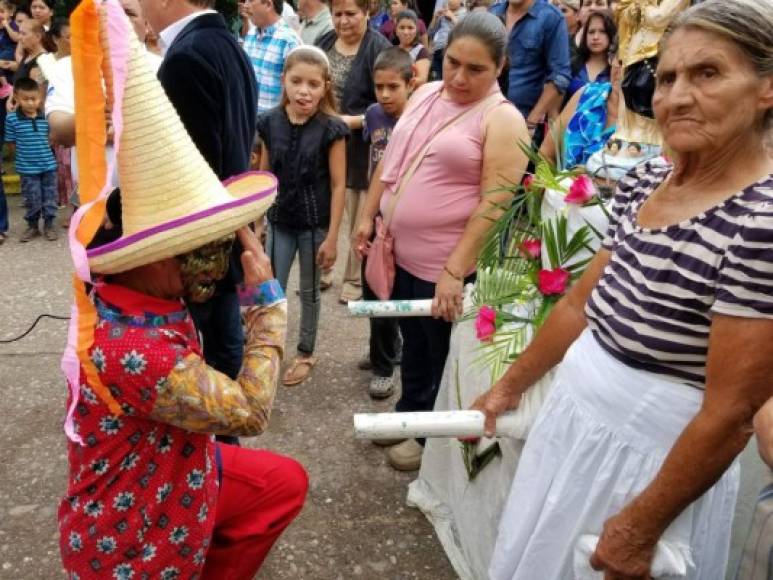 Niños, jóvenes y ancianos dijeron presente a esta demostración de unión y amistad.