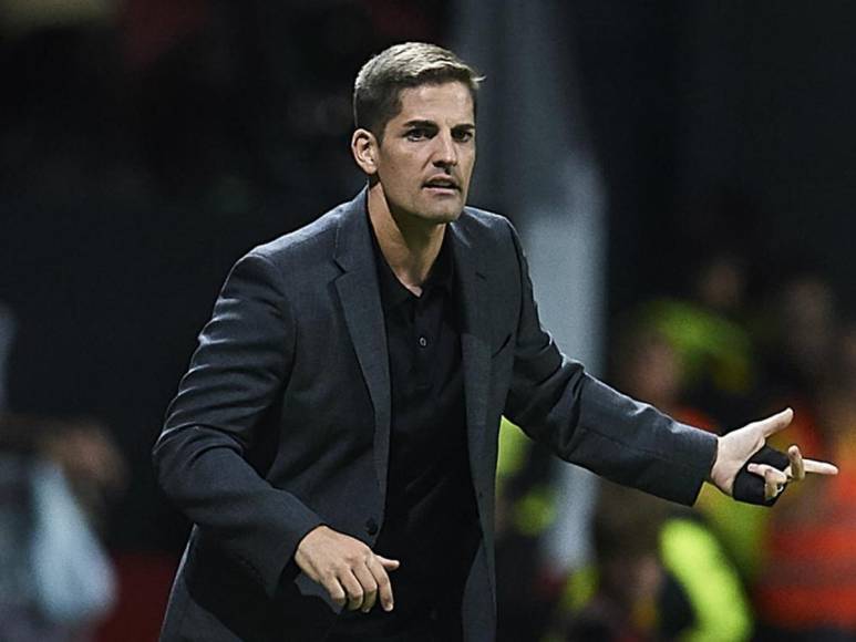 Robert Moreno - El entrenador español se quedó sin trabajo desde marzo de 2022. Su último equipo fue el Granada.