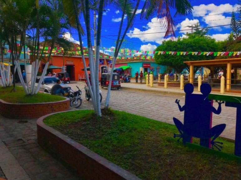 FOTOS: Así es Cantarranas, el pueblo hondureño sacado de una galería de ...