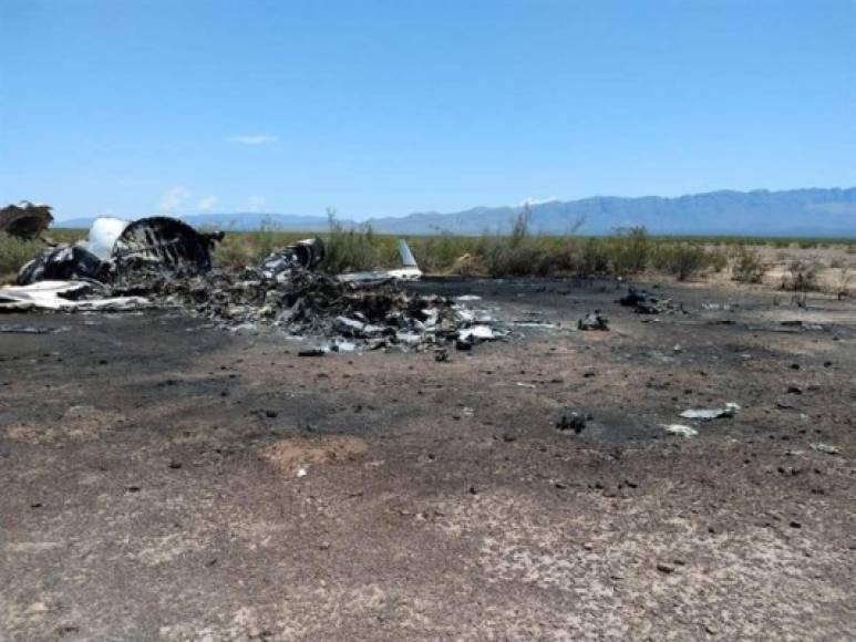 El poblado donde fue hallado el avión siniestrado se encuentra en 'una área de difícil acceso, porque en estas zonas solo hay brechas (caminos angostos)', lo que obligó a los cuerpos de rescate a movilizarse vía aérea, concluyó Martínez