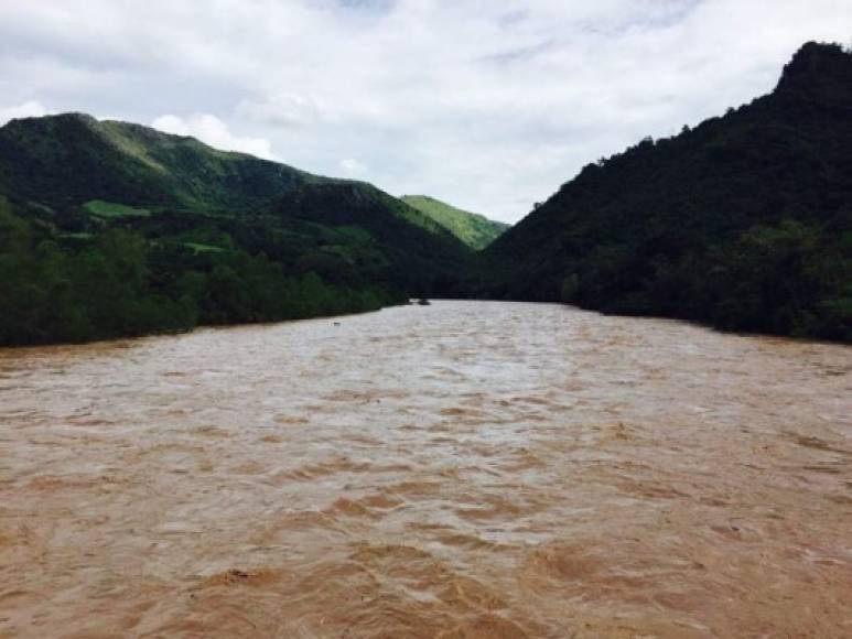 El caudal del río Sulaco se mantiene en niveles alrmantes.
