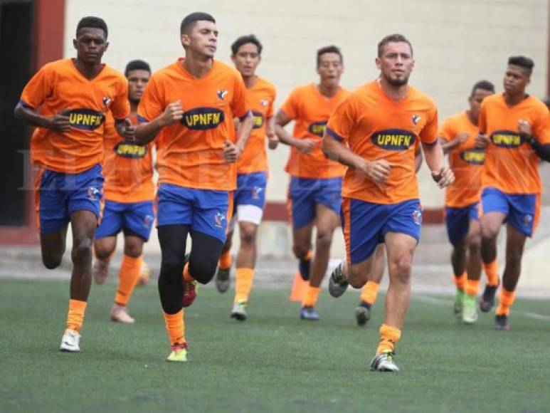 El secretario de la UPNFM José Darío Cruz confirmó que han fichado al futbolista Henry Ayala, de 21 años, y se suma a las altas de Jairo Róchez (26), Román Valencia (22), Christofer Urmeneta (22).