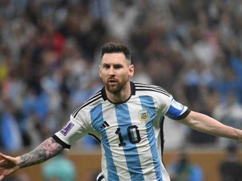 Lionel Messi anotó dos goles contra Francia su décimo tercer gol en mundiales y se metió al top 4 de los máximos goleadores en las Copas del Mundo.