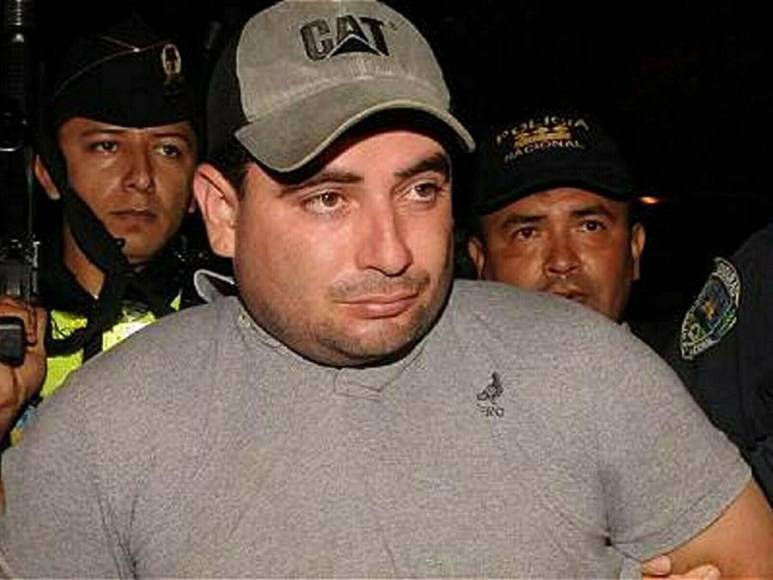 Fue ultimado la tarde del pasado jueves por Wilmer Alfredo Escoto López y Juan de Dios Cardona Cáceres, quienes de acuerdo a las investigaciones le quitaron la vida con una pistola y un machete.