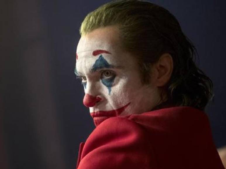 En 2019, la película Joker, tuvo un presupuesto de 55 millones de dólares y recaudó 1.074 millones de dólares en taquilla, convirtiéndose en una de las más exitosas del Universo Cinematográfico de DC Entertainment.