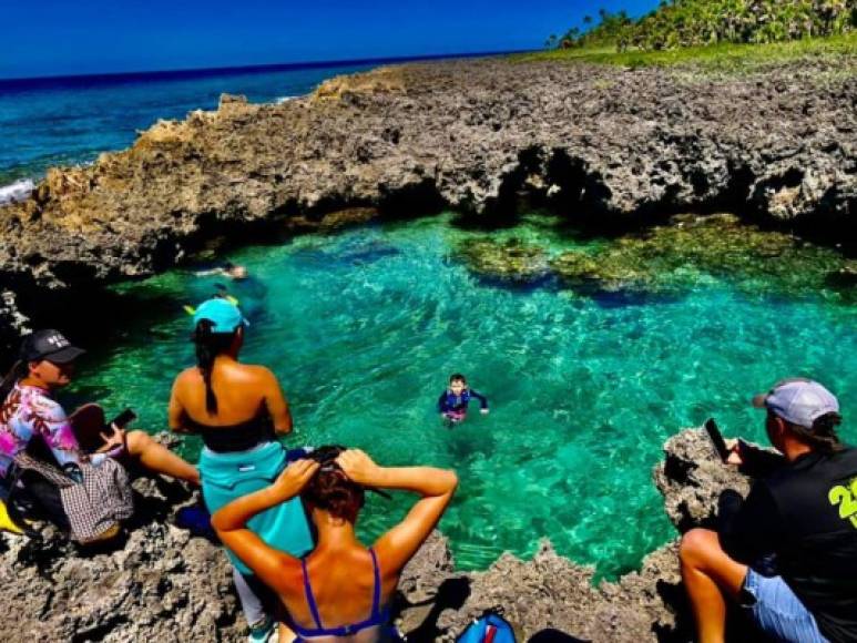 Es el caso del nuevo descubrimiento de la agencia local de viajes 'Sunbliss Utila', quienes ofrecen tours a una secreta piscina natural de agua salada. Una belleza única y que pocos conocen. <br/>