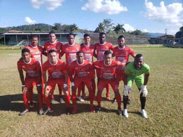 La Real Sociedad de Tocoa se estará enfrentando al Olancho FC en los cuartos de final. Fueron campeones el torneo pasado, de lograr una vez el título asciende de forma directa a la Liga Nacional.